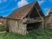 Aux confins de la Creuse et du Puy-de-Dôme, propriété bâtie