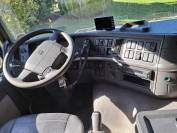 VOLVO 380,6 chx, carte grise 6P, home car+groom (ssTVA)