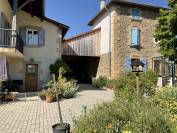 Ferme typique de la Drôme avec gîte