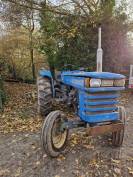 Tracteur Iseki , avec herse Ekeep 