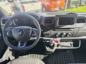 Camion 2 chevaux - Renault Master -  Espace couchettes 