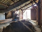 Ferme sur les hauteurs de Mo&ucirc;tiers