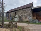 En Creuse, en limite de la Haute-Vienne, propriété agricole su