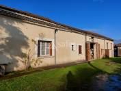 Corps de ferme sur 18ha avec plantation de Douglas