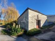 Belle propriété en pierre avec moulin fonctionnel sur 36ha