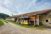 Belle propriété en pierre avec moulin fonctionnel sur 36ha