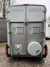 Van Ifor Williams HB506 (2009) 2 places