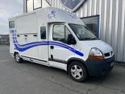 Camion 2 chevaux renault master DCI 120 CV