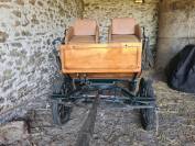 calèche d'attelage pour cheval de trait