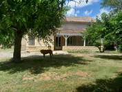 2 maisons, 3 dépendances sur 4,7 hectares label bio