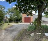 1 maison , 2 dépendances sur 4,5 hectares label bio