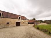 RARE: Bastide de 3 hectares aux portes de Falaise