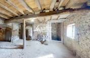 FERME TRADITIONNELLE - THURINS