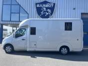 Camion 2 chevaux renault master 2.3L DCI 170 CV