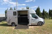 2021 AKX 2-Horse Truck (Opel Movano) – 41,000 km, Top C