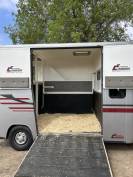 Camion chevaux 2 places 5Places assises