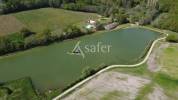 Demeures de CHARME avec ETANG + 50 hectares de terres agricoles