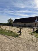 Écurie/ferme équestre entre Dreux et Chartres