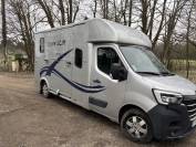 Camion Rucel 2 chevaux 5 places cabine 