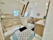 MAGNIFIQUE PROPRIÉTÉ FAMILIALE SUR 13 HA CLÔTURÉS