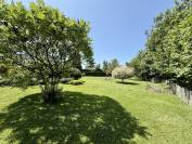 HONFEUR - MAISON & GÎTE SUR 2.700M2 DE PARC EN LISIÈRE DE RIVI