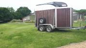 Van 2 chevaux ATEC 2001 – Très peu servi – Excellent ét