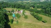 Propriété bâtie typique du Sud Corrèze en Limite du Lot