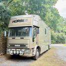 Camion Iveco 3 chevaux + Home 5 pers.