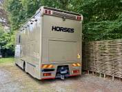 Camion Iveco 3 chevaux + Home 5 pers.
