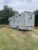 DAF 6 PLACES CHEVAUX + APPARTEMENT 4 COUCHAGES 