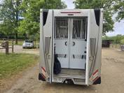 Kleine paardenvrachtwagen (B rijbewijs) Renault Master Grand Confort DCI 165 2020 Tweedehands