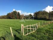 Propriété agricole bâtie d'environ 20 ha à l'écart du voisi