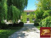 Maison Machecoul , 240 m2, 12 hectares.