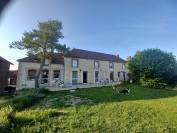 Propriété à la campagne proche commodités 