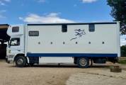 Scania 5 places chevaux 