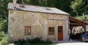 Très belle propriété en pierre avec maison, gîte et chambres