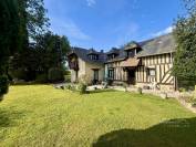 JOLIE MAISON SUR SON PARC ARBORÉ