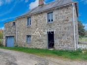 Propriété de caractère sur environ 3ha attenants.