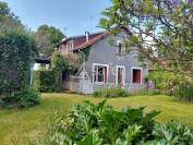 Proche la Souterraine, ensemble bâti avec 2ha70