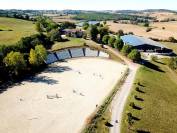 Entre Cahors et Montauban, grand et rare complexe équestre sur