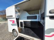 Furgoneta para caballos Renault Master dci 120 2005 De segunda mano