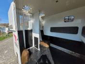 Furgoneta para caballos Renault Master dci 120 2005 De segunda mano