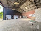 Corps de ferme avec boxes à chevaux et pâture 8000 m²