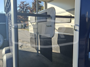 VAN  IFOR WILLIAMS OCCASION – HB 506 PONT PORTE – 2 PLACES  - 2024