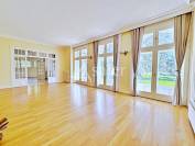 BATISSE TYPE MANOIR - THIZY