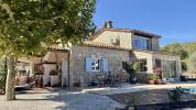 Belle villa avec vue panoramique et aménagements équestres