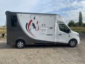 Camionnette ameline stalle