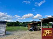 Propriété équestre, Maison 130 M2, 2 hectares, boxes et carrières.