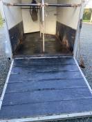 A louer van 2 chevaux