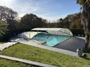 Propriété 184m2 sur 3,5 HA,piscine, dépendances 